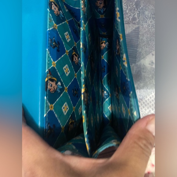 Loungefly Teal Pinocchio Illustration Crossbody Bag - Picture 3 of 3